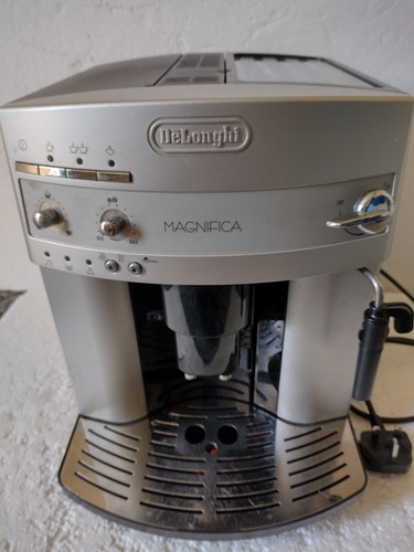 Longhi magnifica esam3200 s - de'longhi,