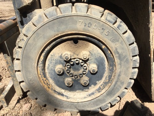 Stud wheel tyre - 15, 6
