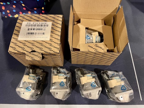 Replacement oem projector lamp - projector,