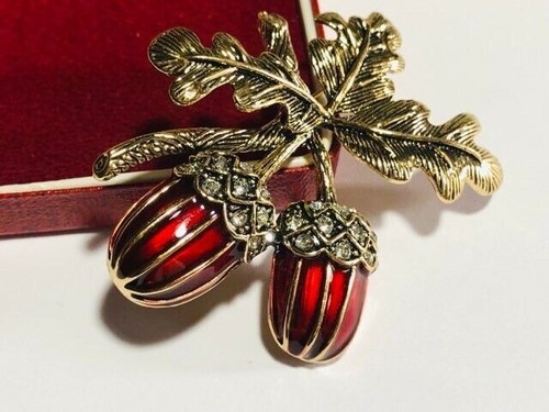 Vintage style crystal enamel - &,