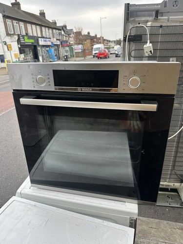 Bosch hbs573bs0b single