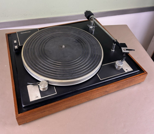 Connoisseur turntable - bd,