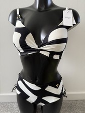 Triumph Women's Bikini Set