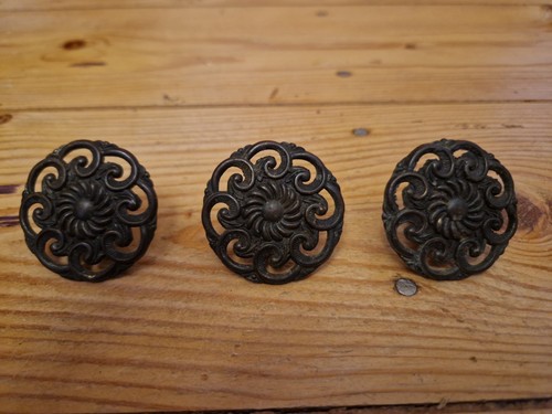 Vintage brass round - brass, ornate