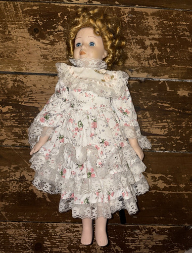 Haunted doll annabelle rose - annabelle,