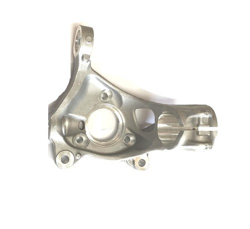 Front wheel carrier hub - front,