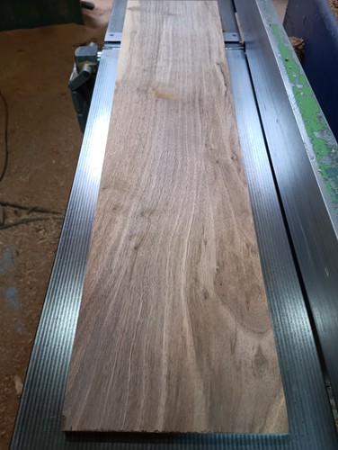 913 215 20mm spalted - 913*215*20mm, english