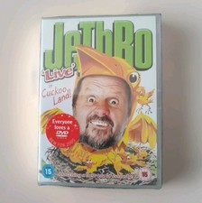 Jethro live in cuckoo - -,