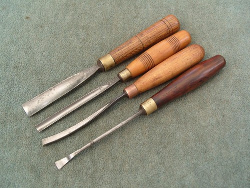 Four carving gouges - four, by