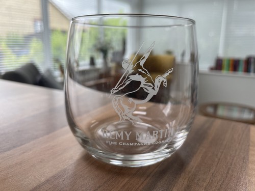 Remy martin round champagne - remy,