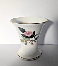 Wedgewood Hathaway Rose Small
