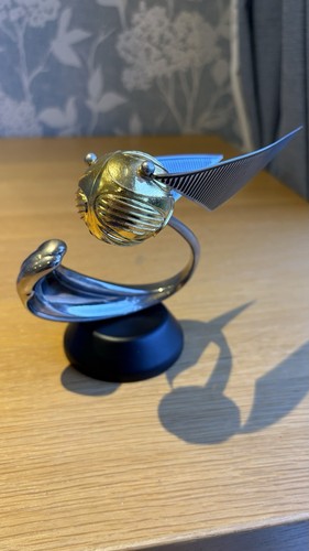 Harry potter golden snitch - harry,