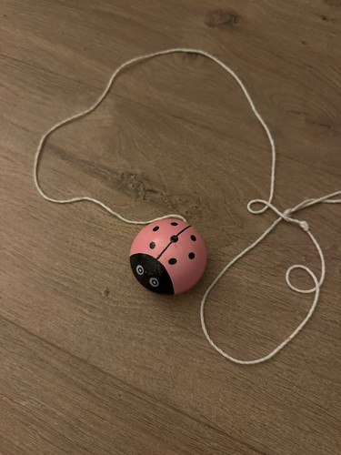 Wooden pink ladybird yoyo - pink,