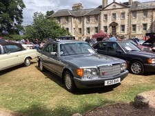 Mercedes W126 300se