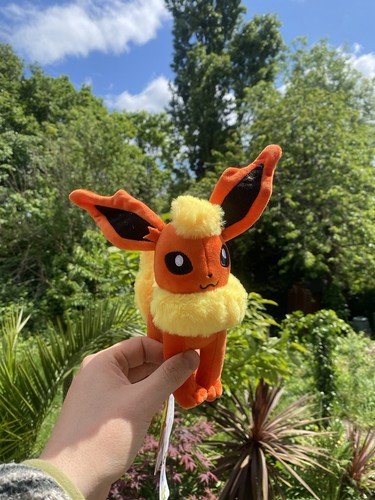 Pokémon flareon plushie - pokémon,