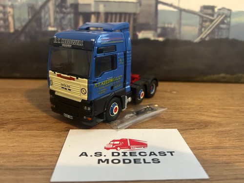 Corgi modern truck man tga - modern,