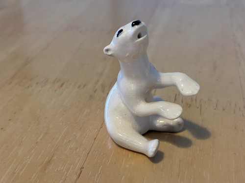Hagen renaker sitting polar - renaker,