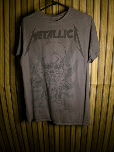 Metallica skull graphic - metallica,