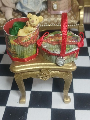 Artisan porcelin dolls - 1/12,
