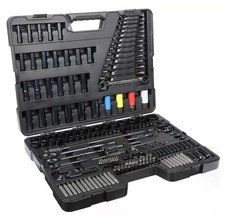 Halfords Advanced 200 Piece Black Edition Socket Tool Set Lifetime guarantee 