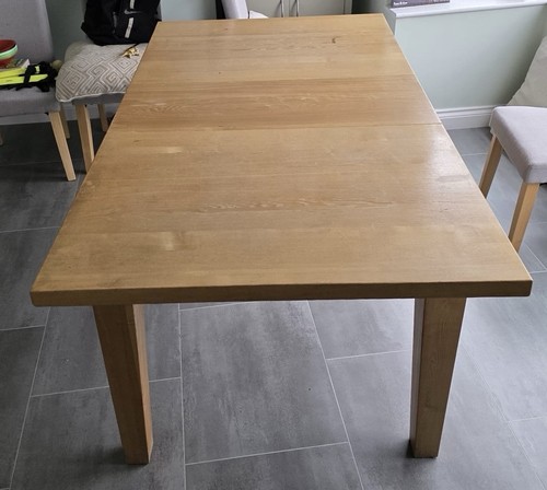 Solid oak table - oak,