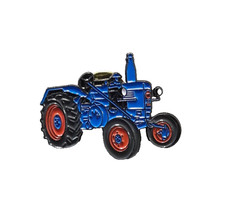LANZ TRACTOR PIN BADGE