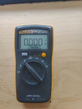 Fluke 101 Handheld & Easily Carried Digital Multimeter CAT III 600V 6000C UK