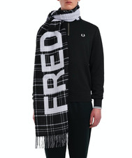 BNWT FRED PERRY OVERSIZED