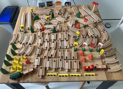 Large bundle wooden train - bundle,