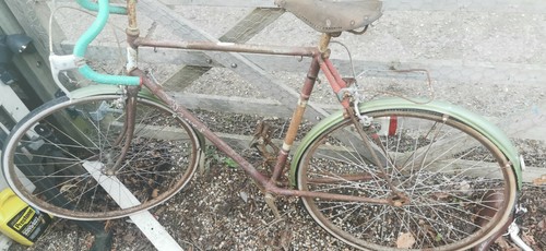 Dawes red feather 1950s - dawes,