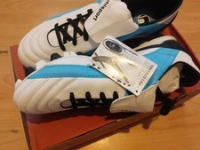UHLSPORT FOOTBALL BOOTS SUPER