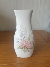 Vase. Floral pattern. Aldridge pottery. 