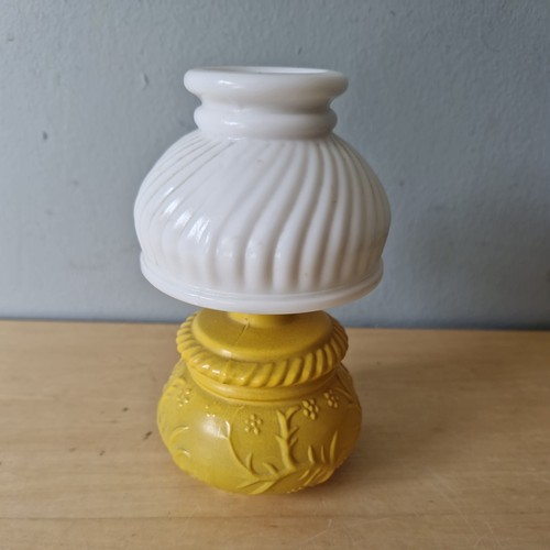 Vintage avon courting - avon, lamp