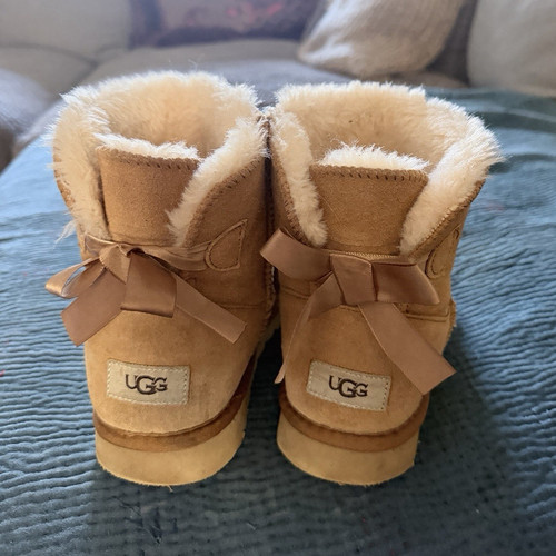 Ugg bow beige - beige, suede