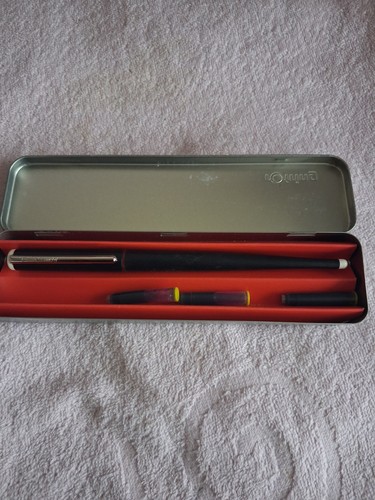 Rotring black artpen made - 1.1,