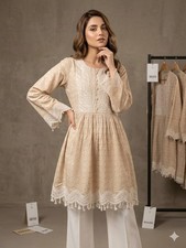 women pakistani   embroidery