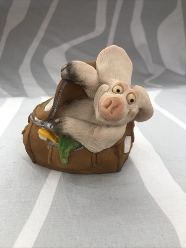 Piggin holidays figurine - holidays,