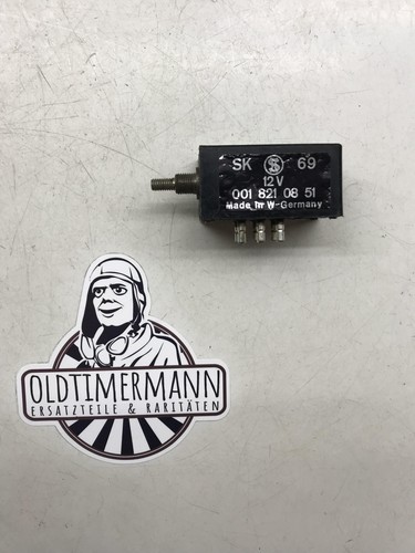 Hazard warning switch relay