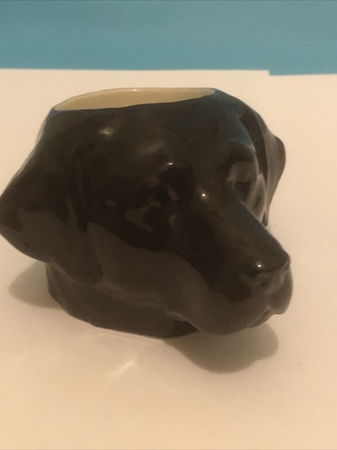 Brown labrador face - egg, cup
