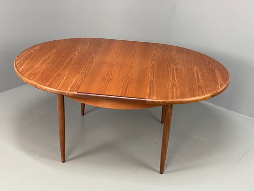 Plan circular dining table - g,