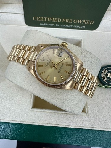 Rolex 18k gold midsize - 18k, ladies