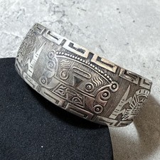 VINTAGE Peruvian Figural Cuff Bangle Silver Tone Retro Kitsch Stack Pretty