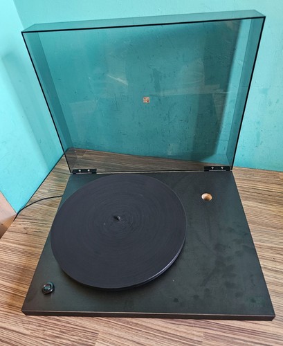 Rega planar turntable no - planar, (no