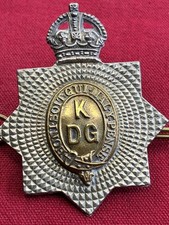 Post 1915 Kings Dragoon Guards British Military Cap Badge - Bimetal - KC