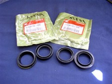 HONDA XL250 R GEN NOS FORK SEAL SET 51490-KE1-305