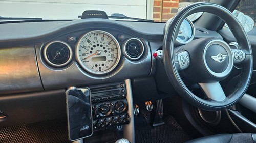 Mini cooper magsafe - mini,