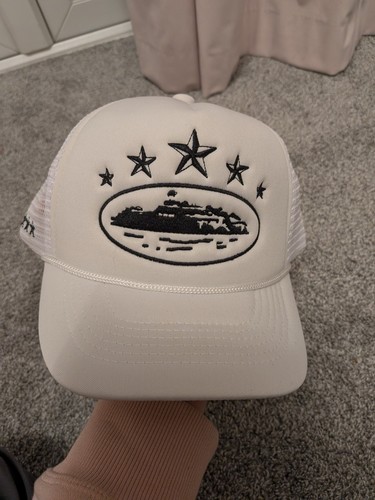 White corteiz trucker cap - trucker,
