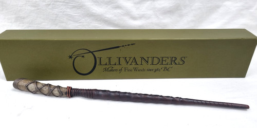 Ollivanders holly wand - 8,