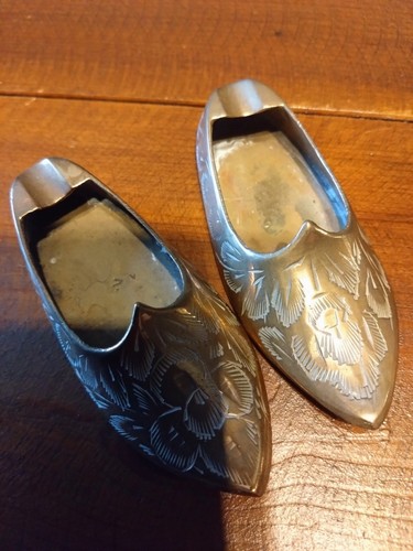 Pair vintage indian - a,