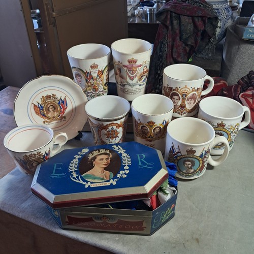 Royal family souvenirs - uk,